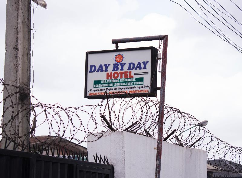 Day By Day Hotel Lagos Exterior photo