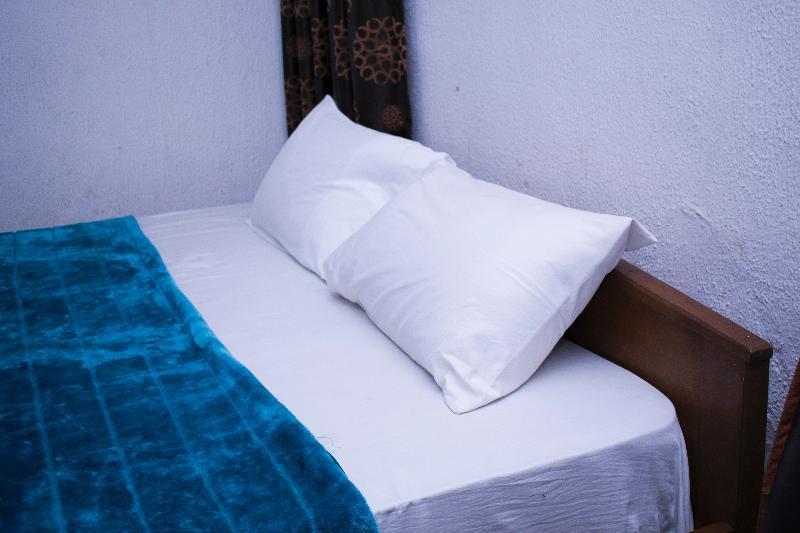 Day By Day Hotel Lagos Exterior photo