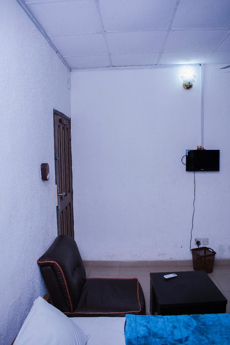 Day By Day Hotel Lagos Exterior photo
